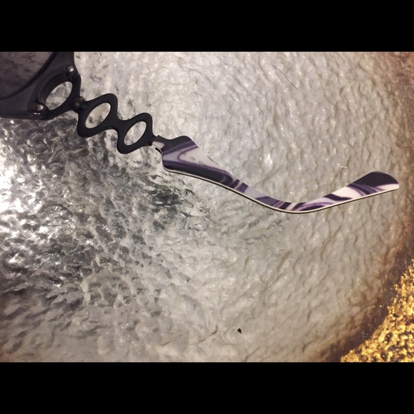 Pucci sunglasses - Picture 5 of 8